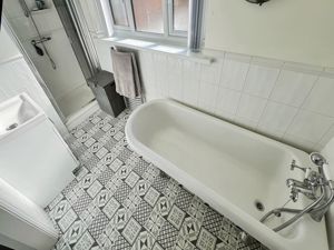 En suite to master- click for photo gallery